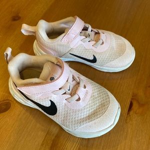 Nike toddler shoes